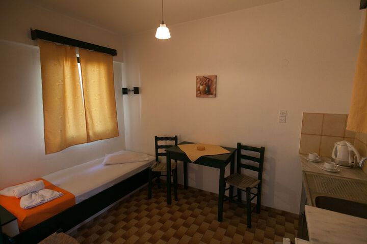 Room 8 of 60