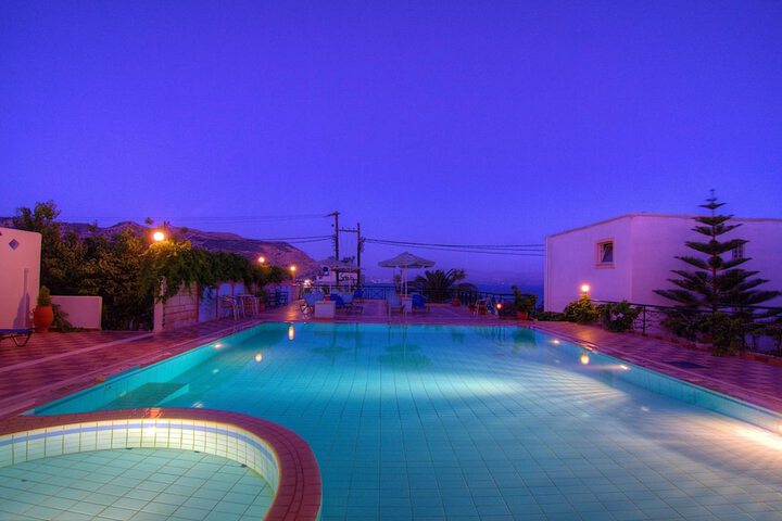 Pool 83 of 91