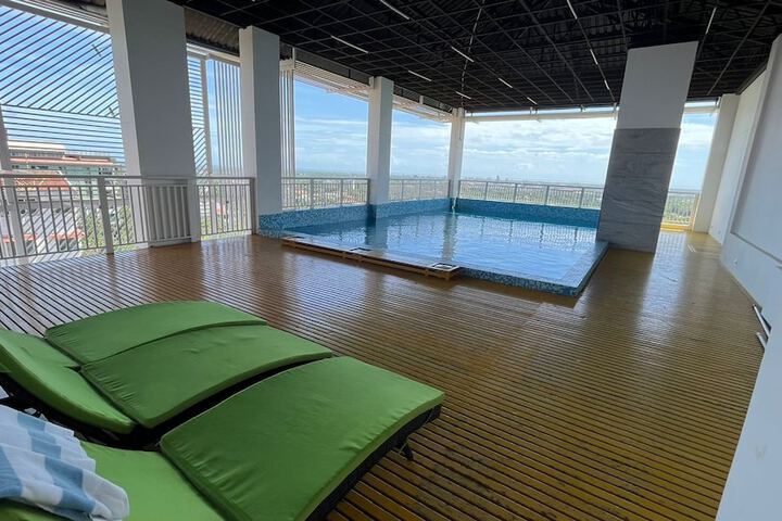 Pool 46 of 209