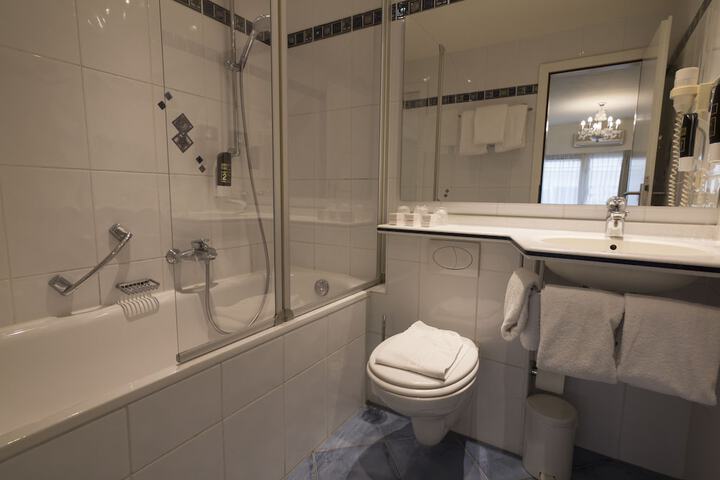 Room 45 of 60