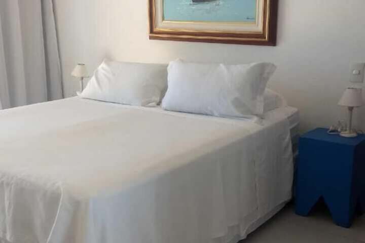 Room 13 of 80