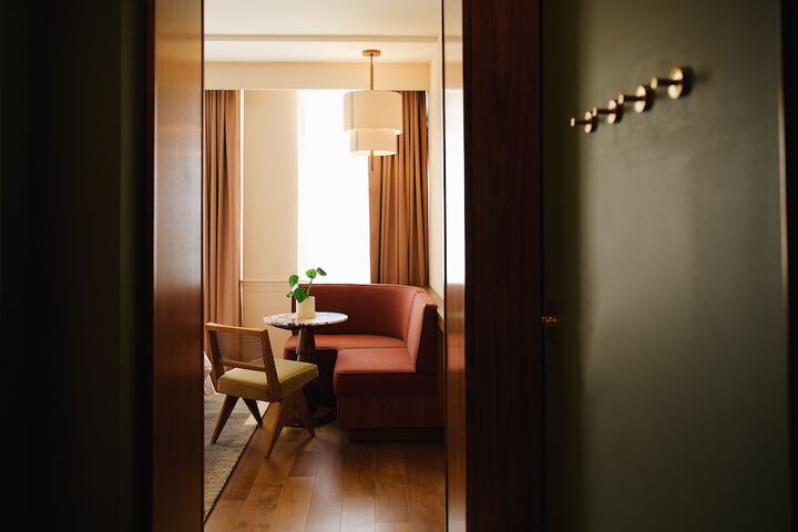 Room 2 of 8