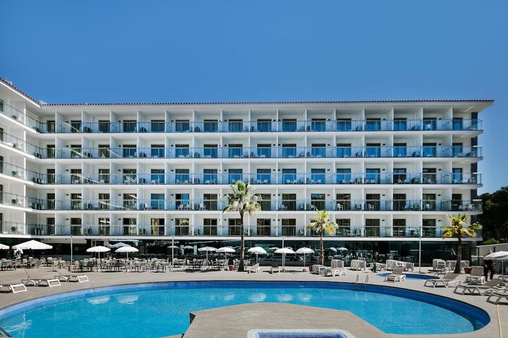 Pool Hotel