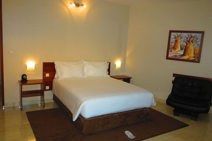 Room 22 of 49