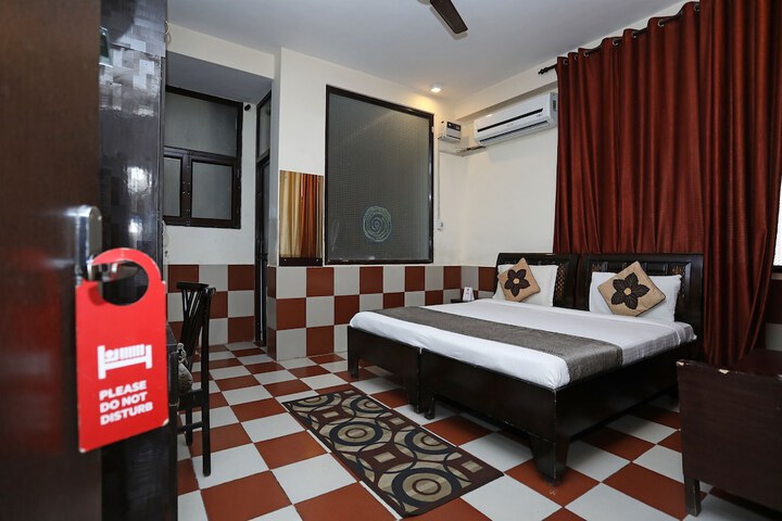 Room 7 of 19