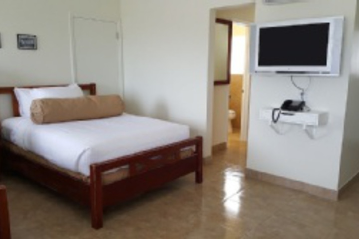 Room 570 of 695