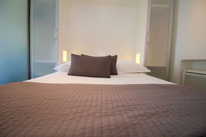 Room 16 of 49