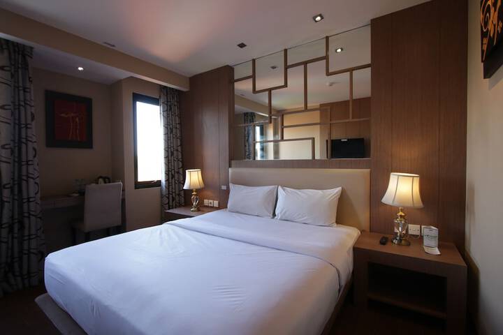 Room 6 of 35