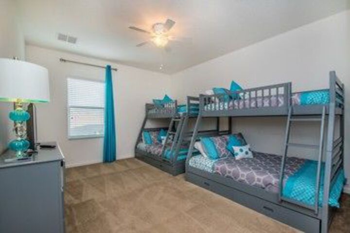 Room 15 of 27