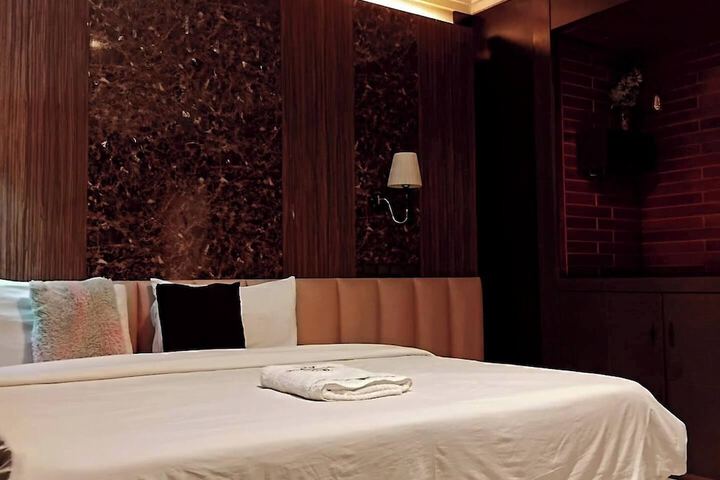 Room 3 of 29
