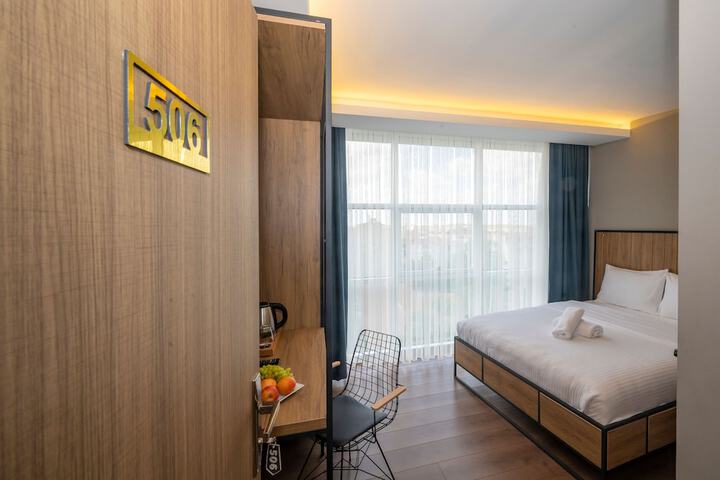 Room 42 of 88
