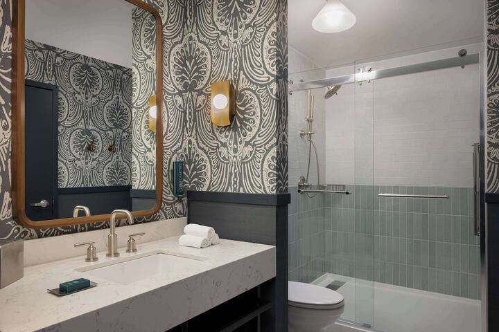 Bathroom shower
