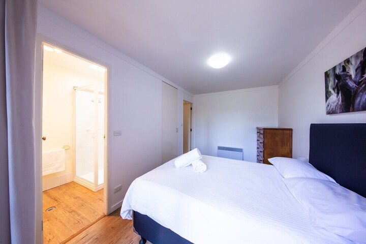 Room 8 of 74