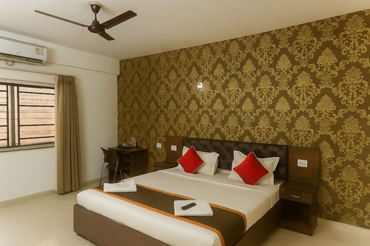 Room 18 of 42