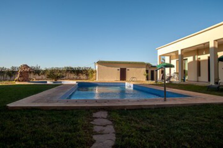 Pool 10 of 22