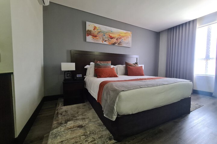 Room 6 of 67