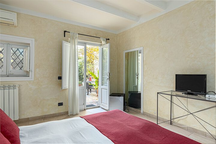 Room 15 of 95