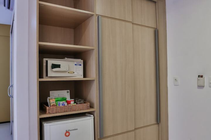 Room 6 of 69