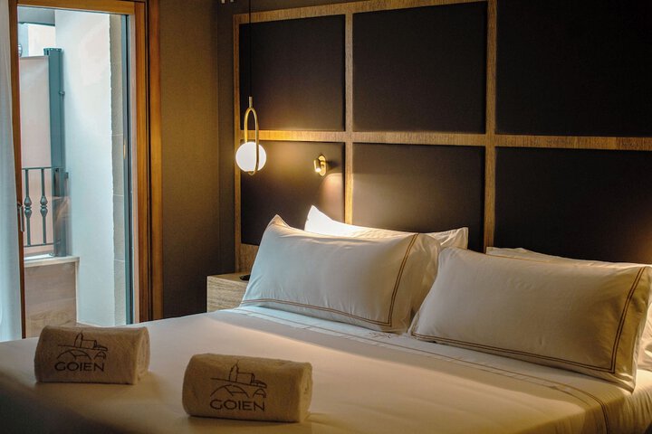 Room 14 of 43