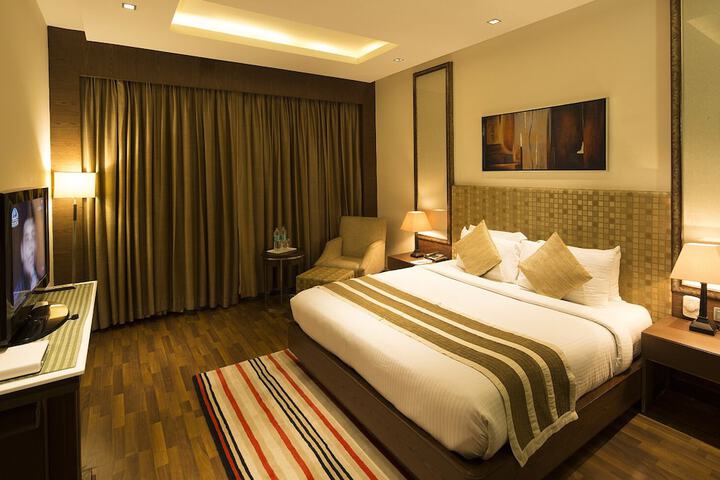 Room 14 of 53