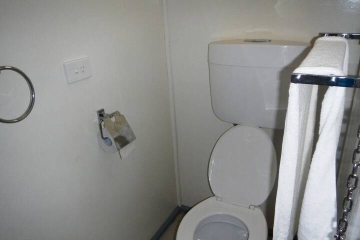 Room 36 of 80