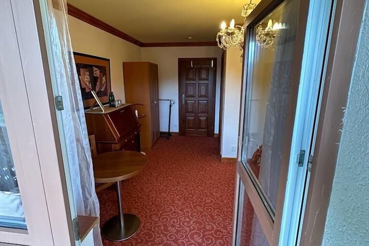 Room 39 of 106