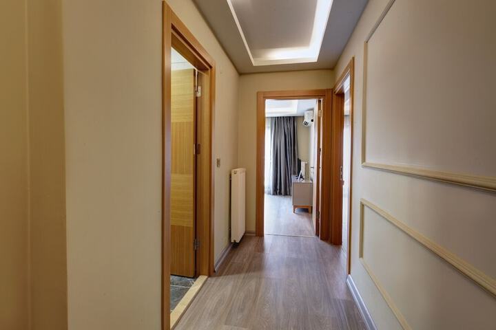 Room 6 of 39