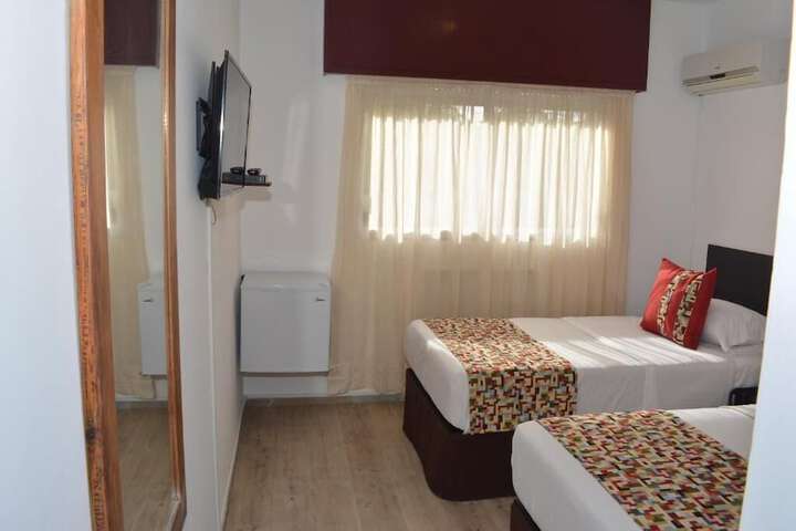 Room 19 of 46