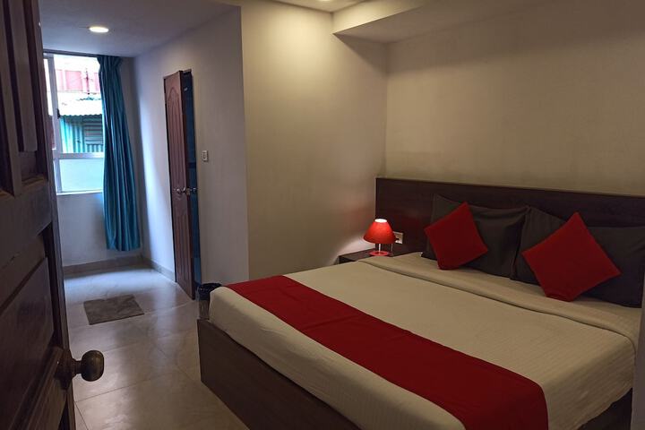 Room 5 of 33