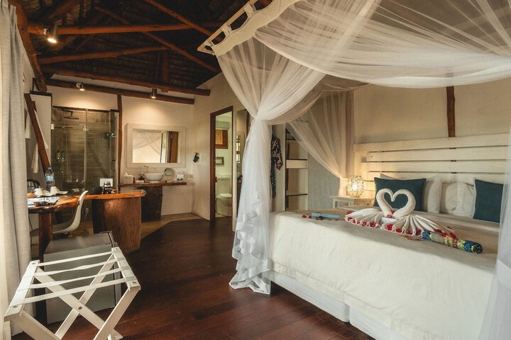 Room 4 of 50