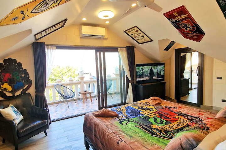 Room 18 of 45