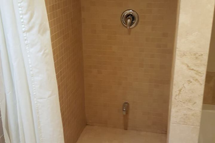 Room 17 of 54
