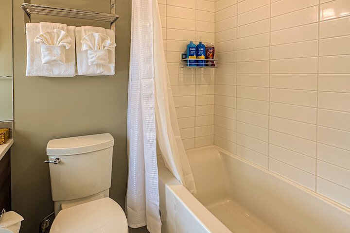 Room 30 of 36