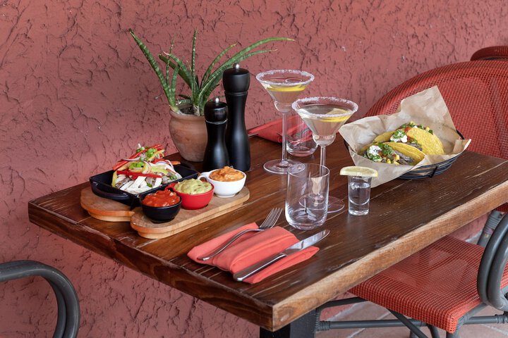 Dining 84 of 142