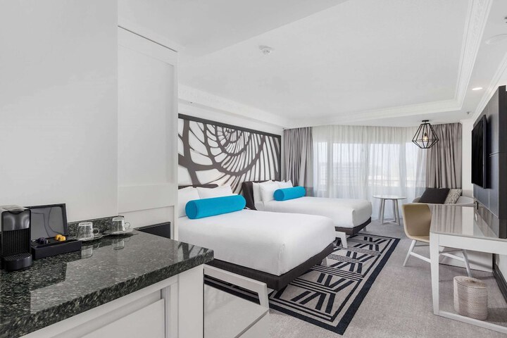 Room 20 of 148
