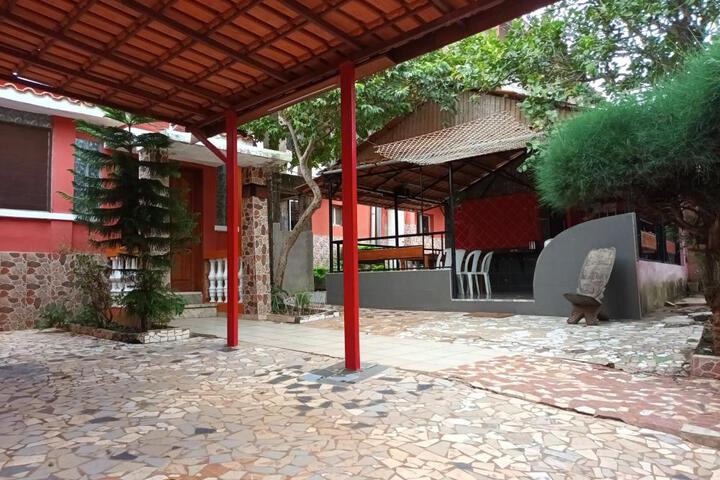 HOTEL BADINCA Alojamento Low Cost in Bissau avenida FRANCISCO MENDES