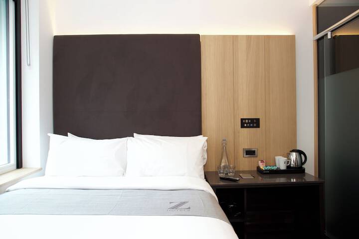 Room 6 of 38