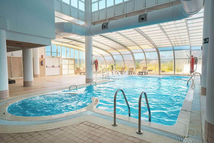 Hotel Pool