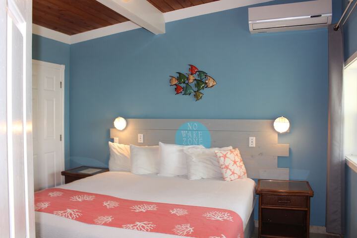 Room 36 of 232
