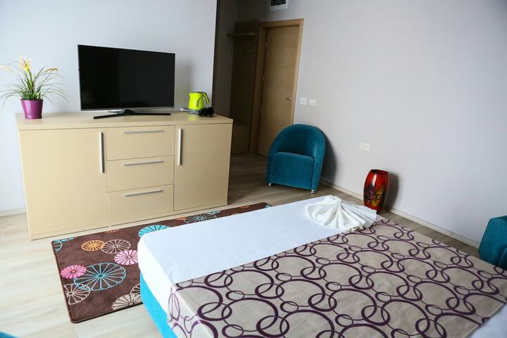 Room 18 of 68