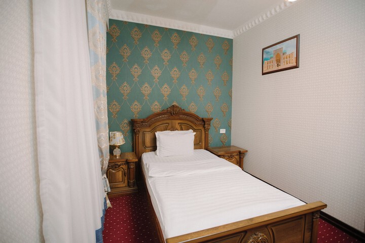 Room 21 of 63
