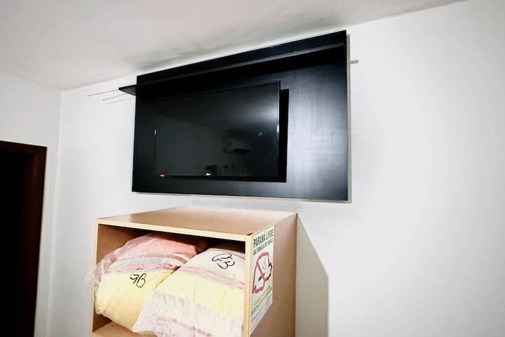 Room 12 of 61