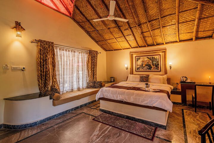 Room 4 of 34