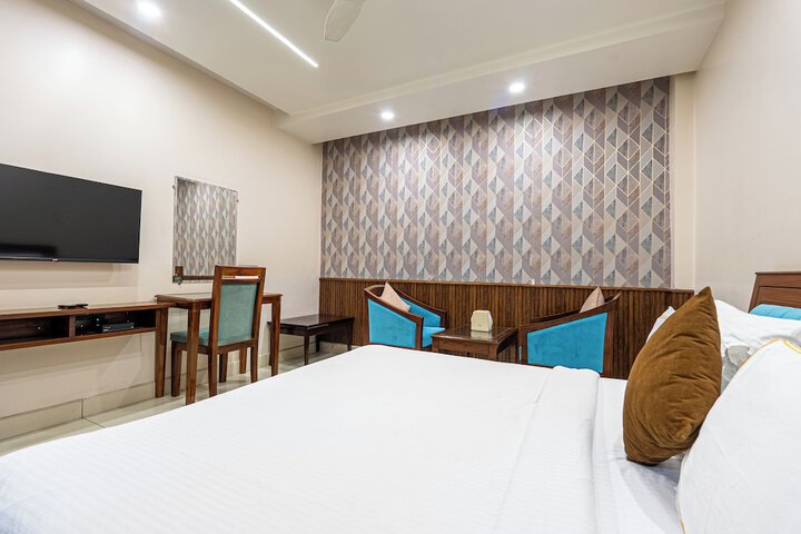 Room 165 of 288