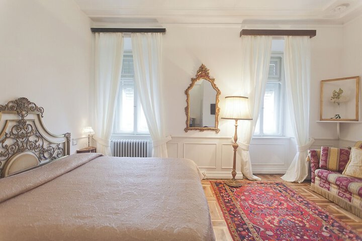 Room 14 of 47