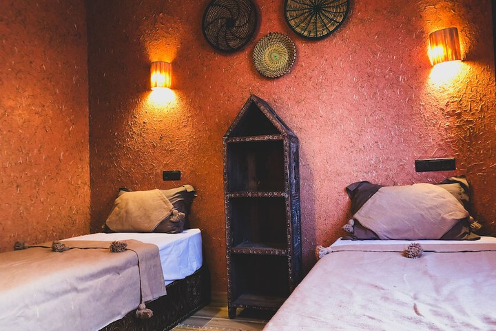 Room 12 of 26
