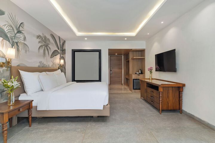 Room 6 of 26