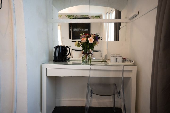 Room 145 of 167