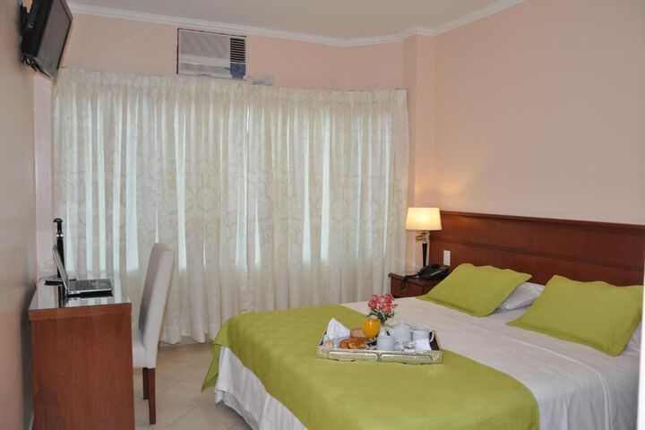 Room 18 of 30