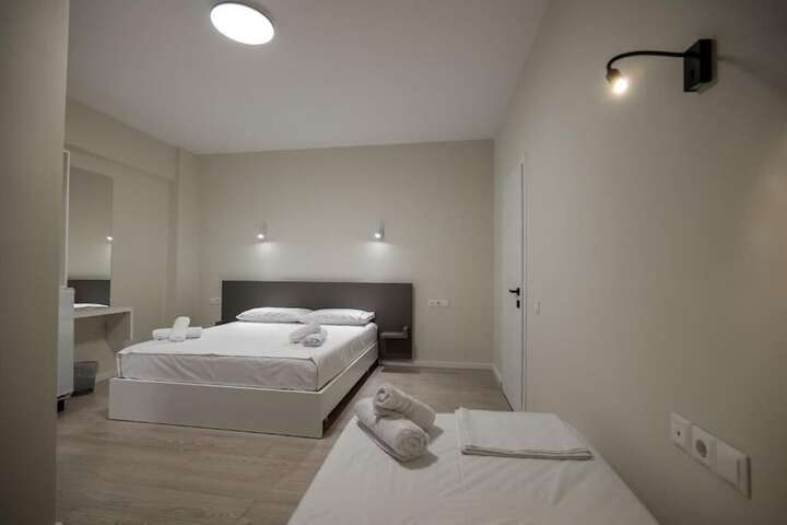 Room 9 of 44